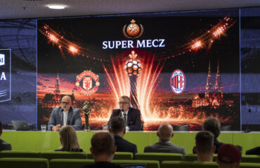 Illustracja do wpisu: SUPER MECZ Manchester United – AC Milan we Wrocławiu. Sportowe wydarzenie, które wzmacnia turystyczną markę miasta